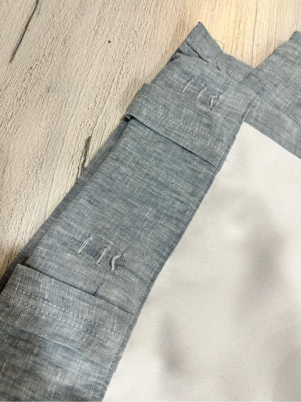 POTTERY BARN Chambray Blue ONE Belgian Linen EMERSON Blackout Curtain 50” X 96”.